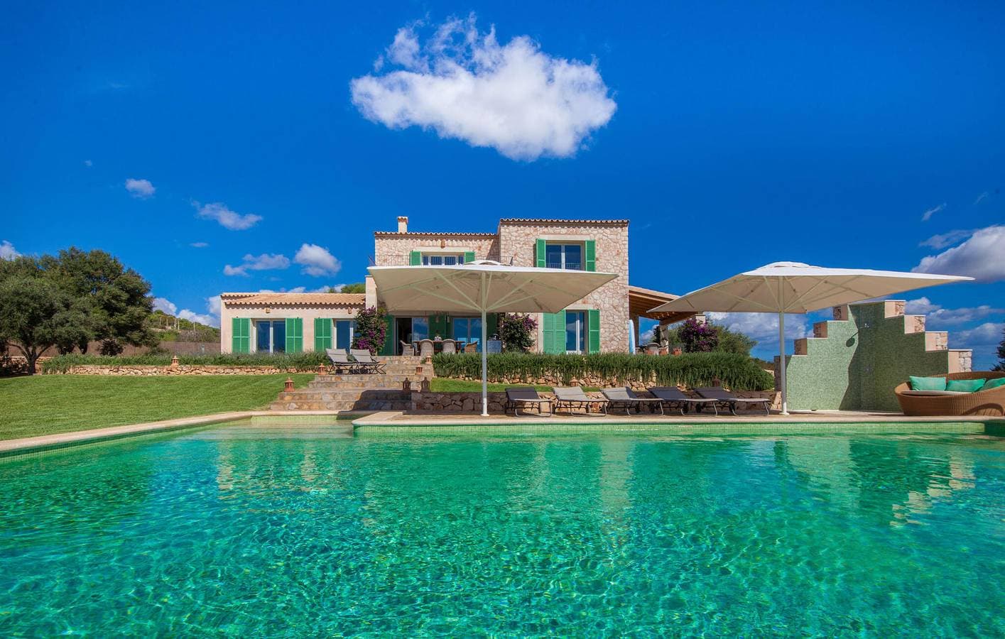 Foto 5 von 51: Meerblick-Wohnung mit Pool, Terrasse & AC in der Nähe von S'Alqueria Blanca