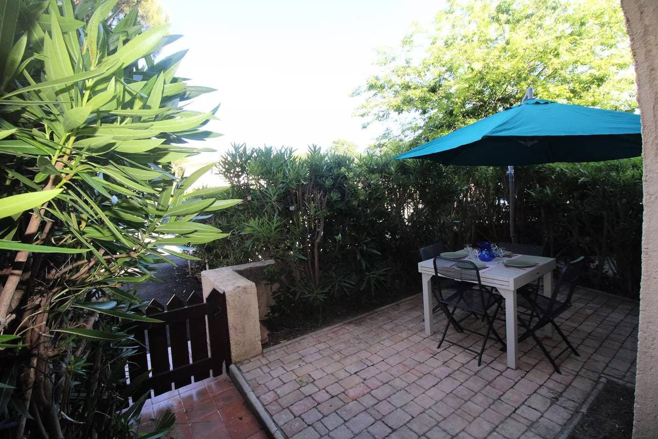 Foto 2 von 22: Golf von St-Tropez Studio/Kabine für 4 Personen Schwimmbad und Strandzugang