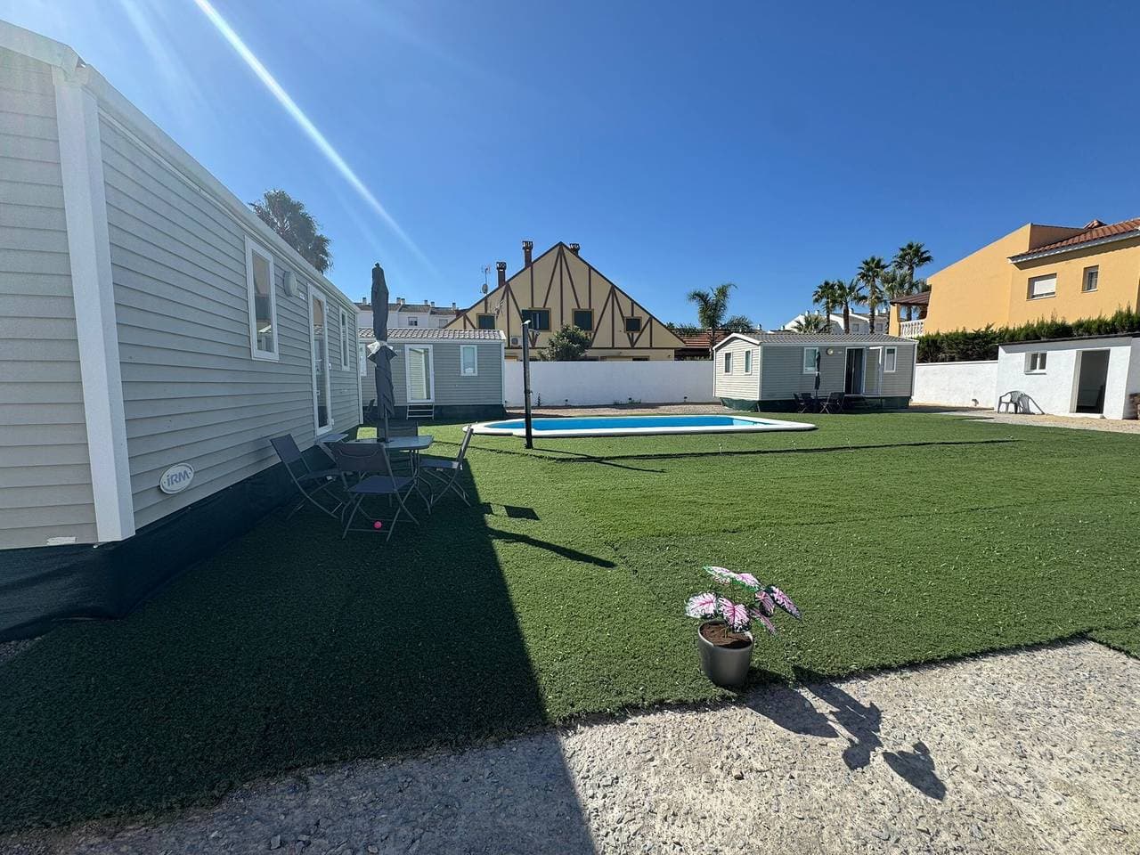 Foto 3 von 13: Ferienhaus 'Coral Bungalow' mit Gemeinschaftspool, WLAN und Klimaanlage