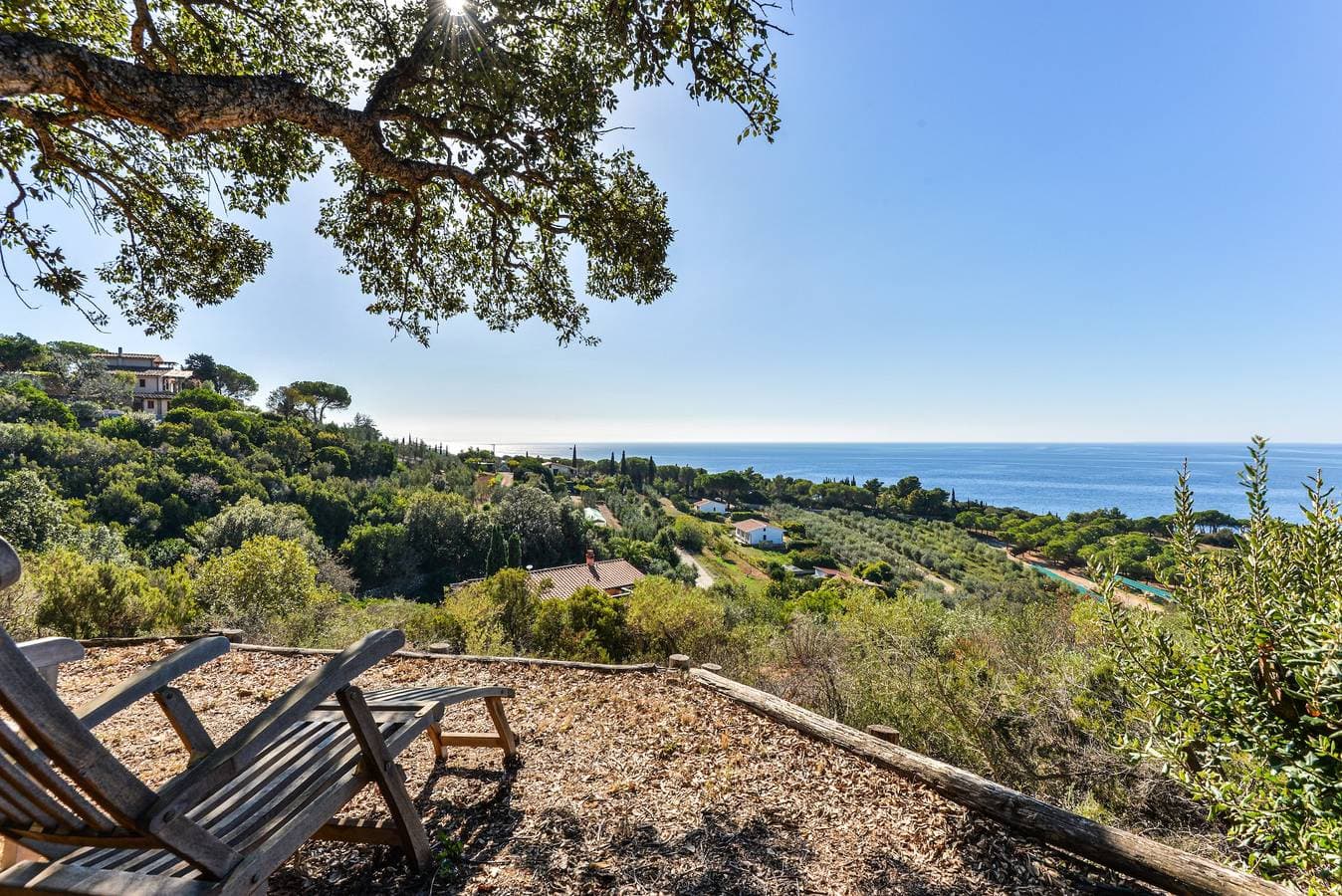 Foto 3 von 45: Villa 'Elba Offsite' mit Meerblick, Wi-Fi und Klimaanlage