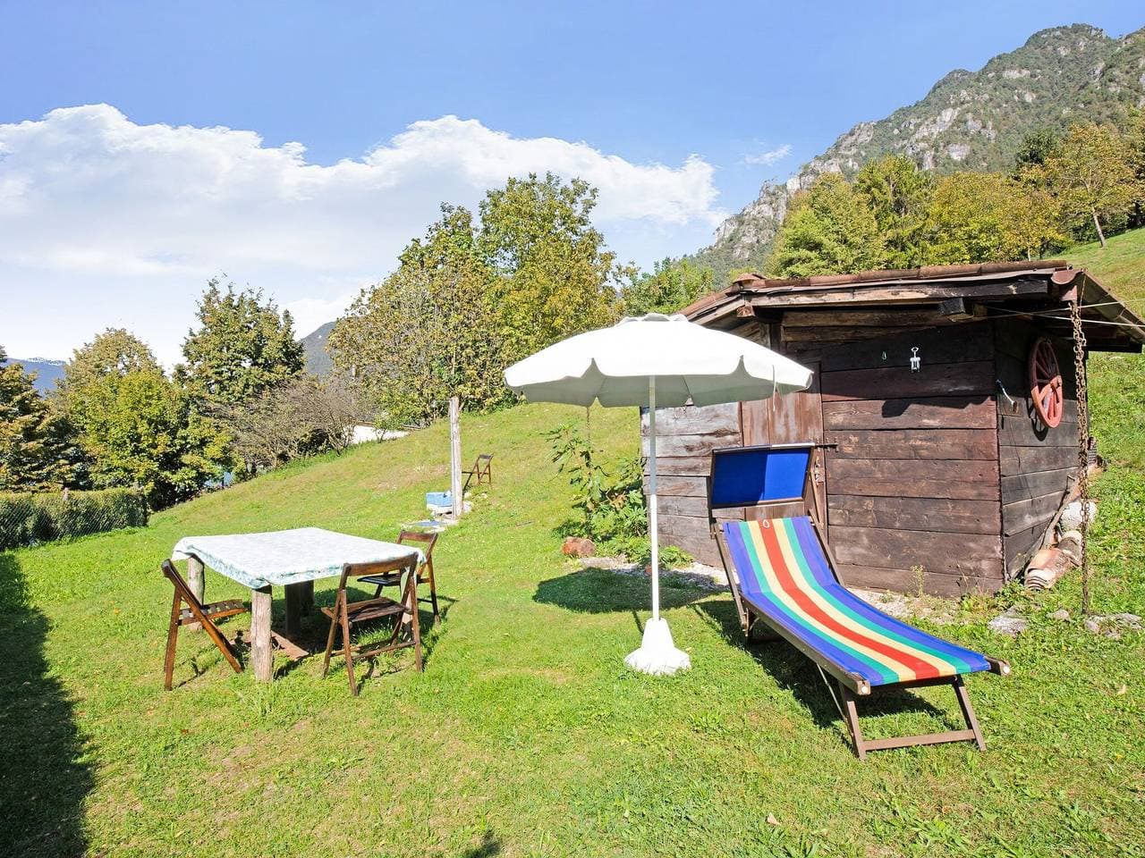 Foto 5 von 40: Hütte in Parole nahe Wald und See