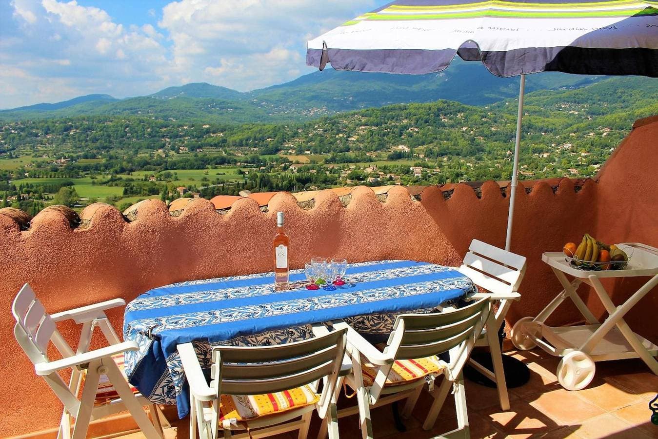 Maison de village avec terrasse 1