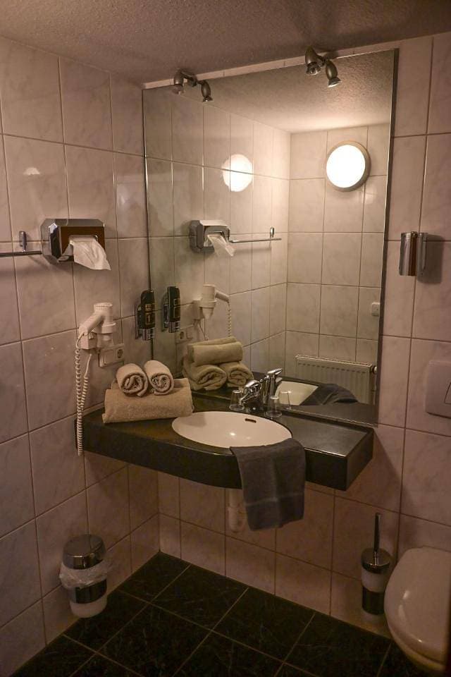 Foto 6 von 7: Double Room