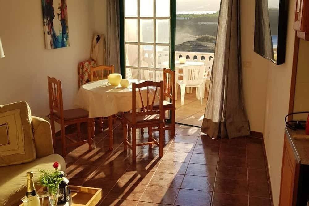 Foto 11 von 30: Relax Penthouse Meer- und Bergblick direkt an der Küste mit Meeresrauschen