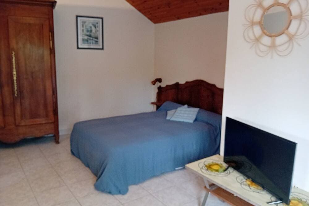 Foto 2 von 7: Maisonette 35m2 with garden. Very quiet. 8kms from the beaches.