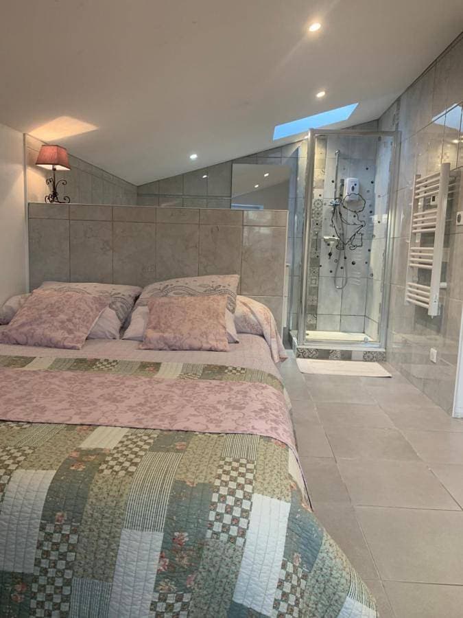 Foto 4 von 31: Three-Bedroom House