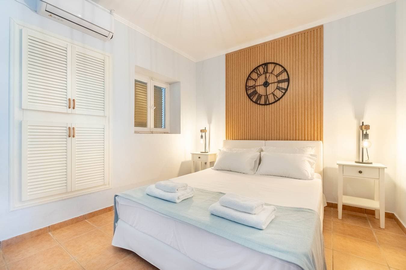 Foto 7 von 32: Villa 'Antipaxos Sunset House' mit Meerblick, WLAN und Klimaanlage