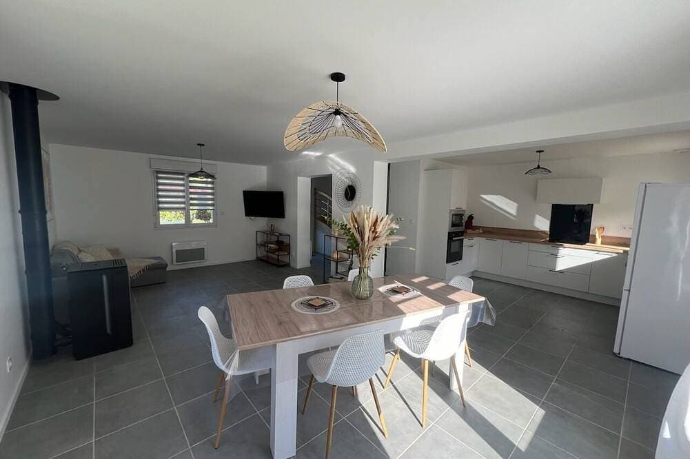 3 Bedroom Private vacation home in Ponts sur Seulles 1
