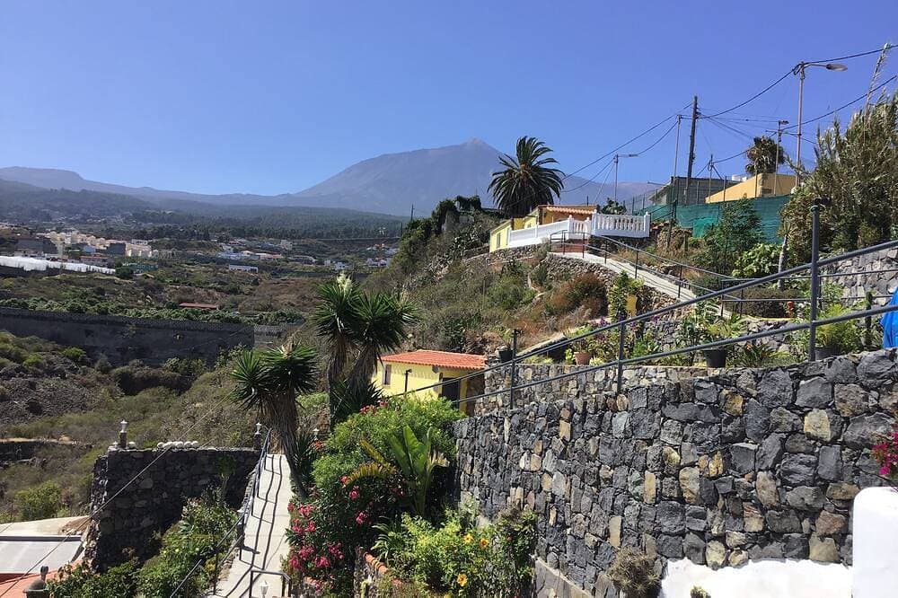 Foto 12 von 30: Cosy Canarian Casa Mit Privater Terrasse Und Erstaunlichem Blick Auf Atlantic & Mt Teide