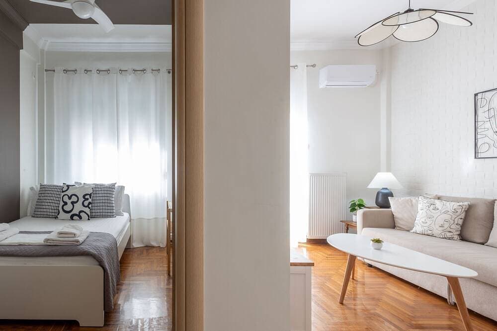 Foto 2 von 30: Comfy 2Bedroom apartment at the foothills of Acropolis
