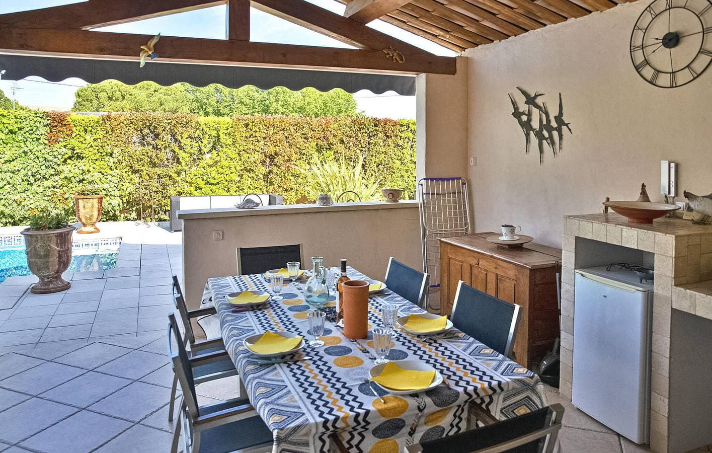 Foto 11 von 27: Moderne 110m² Wohnung: AC, Parkplatz, Pool, WiFi - Graveson