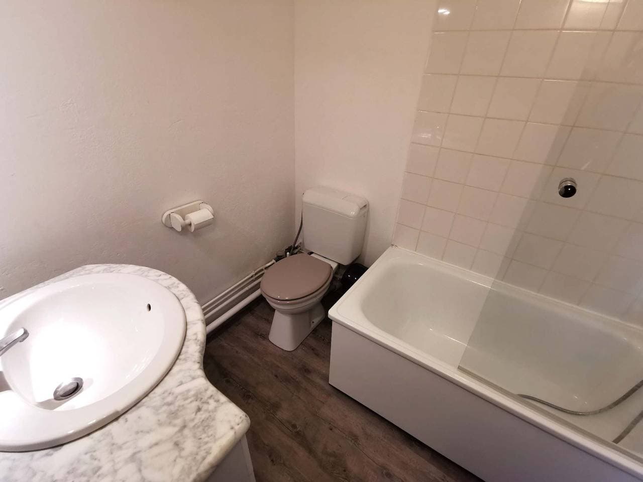 Foto 8 von 15: Gemütliches Studio an der Piste mit Balkon, TV und Skiraum