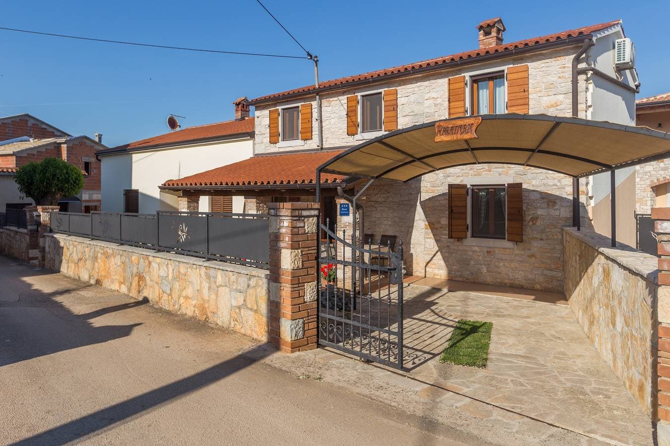 Foto 2 von 31: 2-Zimmer-Ferienwohnung mit Terrasse Tar, Porec -a