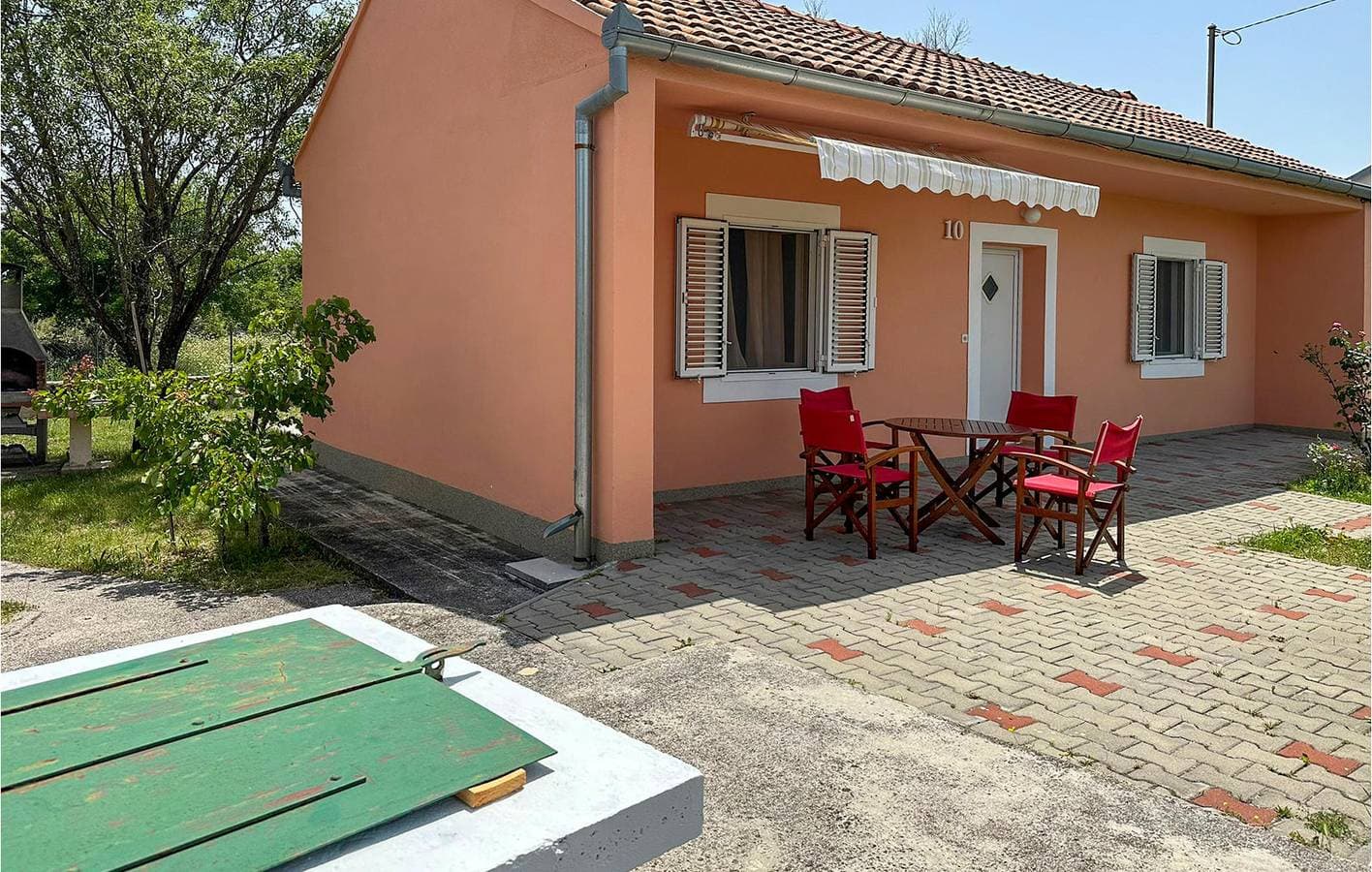 Foto 2 von 22: Gemütliche Ferienwohnung mit Terrasse, Küche, WLAN und Parkplatz