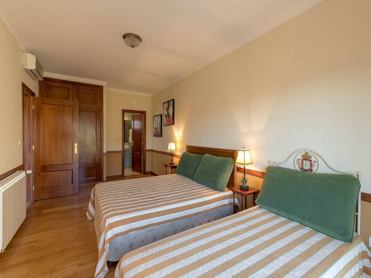 Foto 13 von 36: Gemütliches Ferienhaus mit Swimmingpool