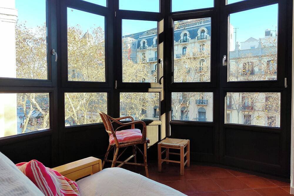 Foto 4 von 30: Rambla F - Plaça Catalunya, great views!