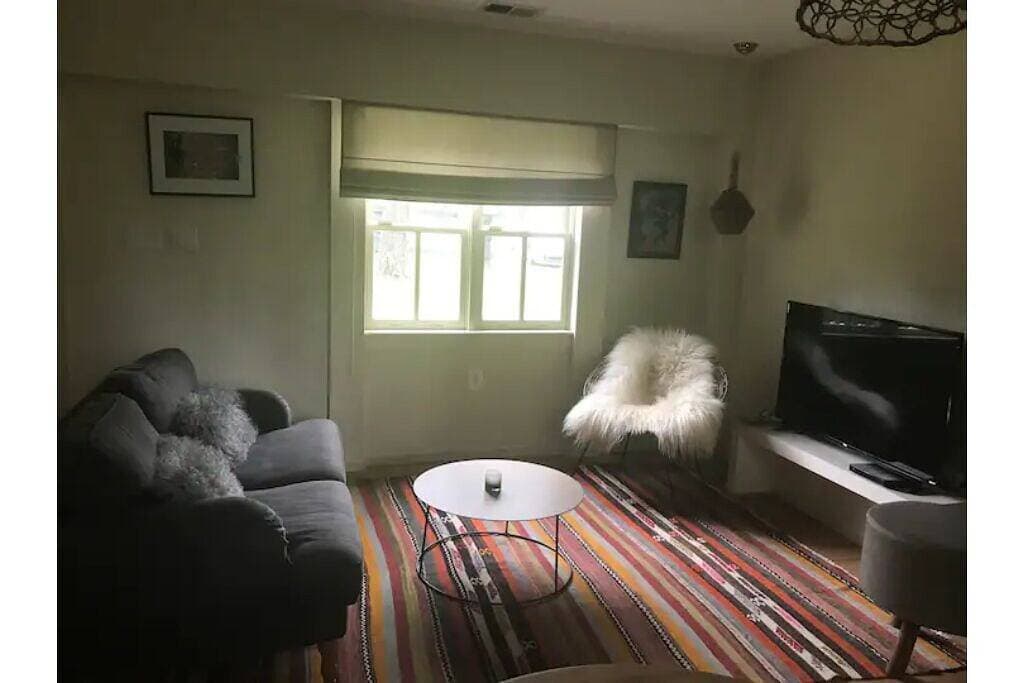 Super cosy cottage with high speed internet! 1