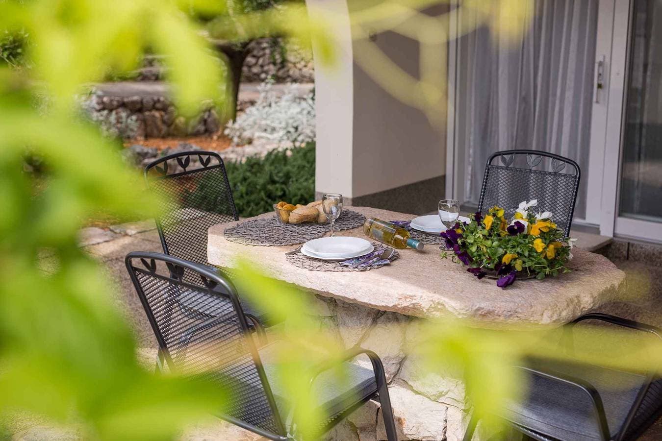 Foto 4 von 24: Ferienwohnung mit schöner Terrasse