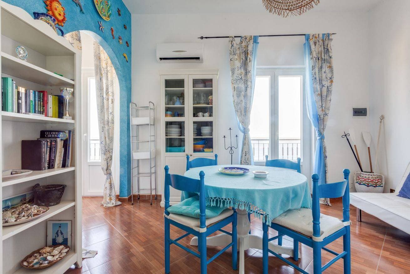Foto 3 von 15: GuestHost -  Apt with balcony and sea view in Trapani!