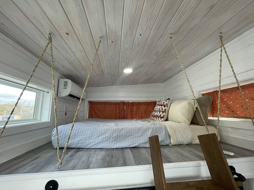 Foto 2 von 14: Houston Tiny Home Micro Home, Amazing Home Stay
