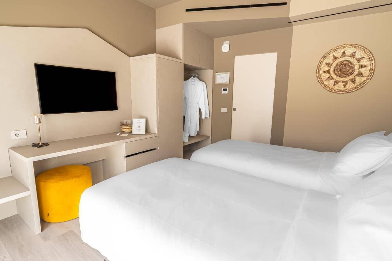 Foto 3 von 11: Double or Twin Room with Terrace