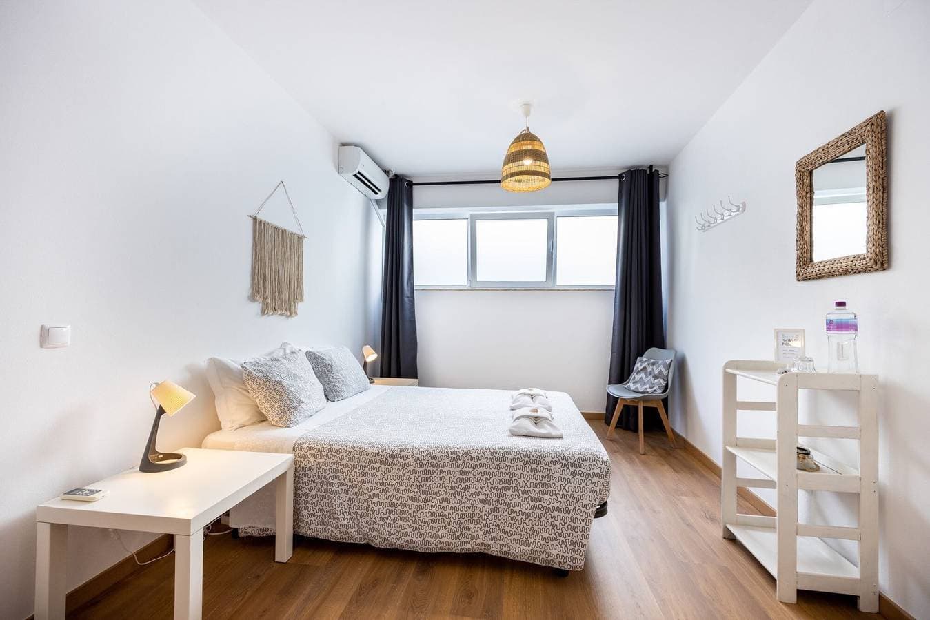 Foto 5 von 20: Zimmer 'Maria' mit Gemeinschaftsterrasse, WLAN und Klimaanlage