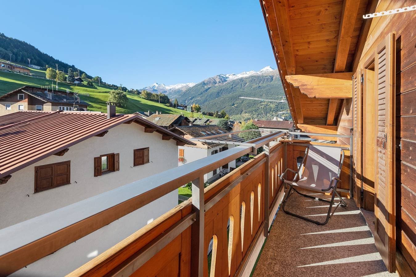 Foto 2 von 32: Apartment 'Mansarda Combo' mit Bergblick, Balkon und WLAN