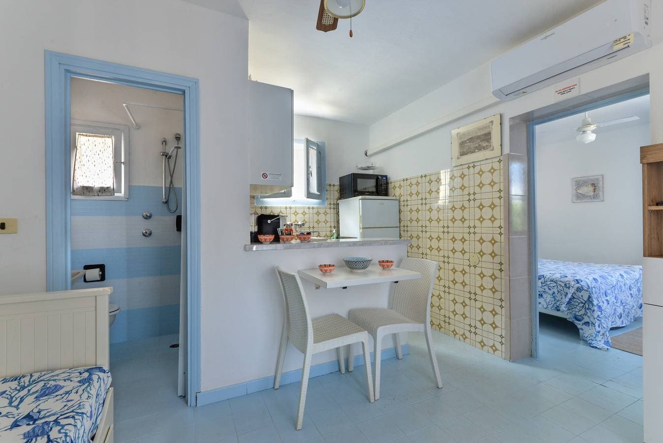 Foto 9 von 19: Ferienwohnung 'Villa Oda - Bilocale Sul Mare' mit Meerblick, WLAN und Klimaanlage