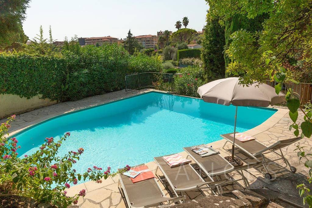 Foto 13 von 70: Schönes Ferienhaus mit Pool 100 m vom Zentrum von Vence