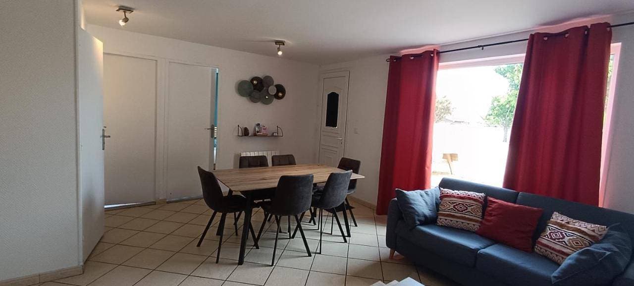 Foto 4 von 27: Two-Bedroom Apartment