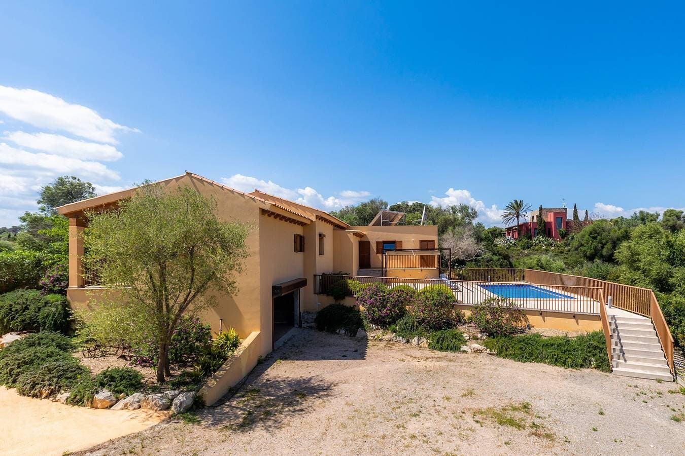 Foto 9 von 25: Ferienhaus Pula Rustic mit Bergblick, Pool und WLAN