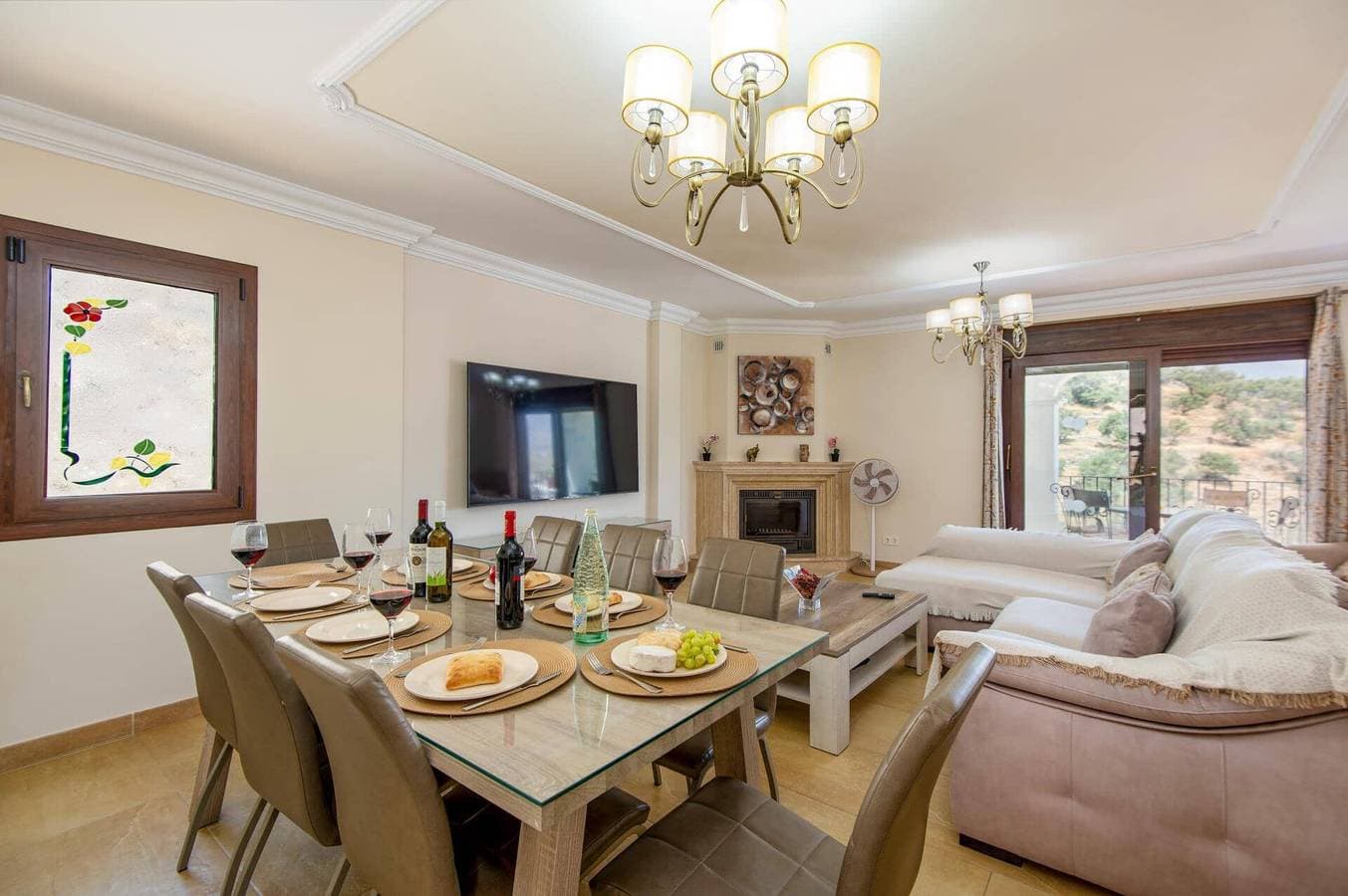 Foto 12 von 37: Villa für 8 Personen mit Garten