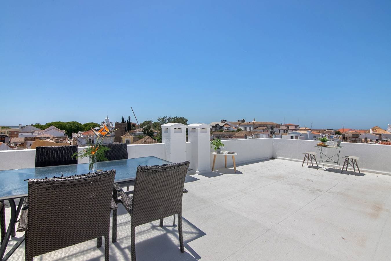 Foto 3 von 24: Ferienwohnung 'Downtown Lux' mit gemeinsamer Terrasse, Wi-Fi und Klimaanlage