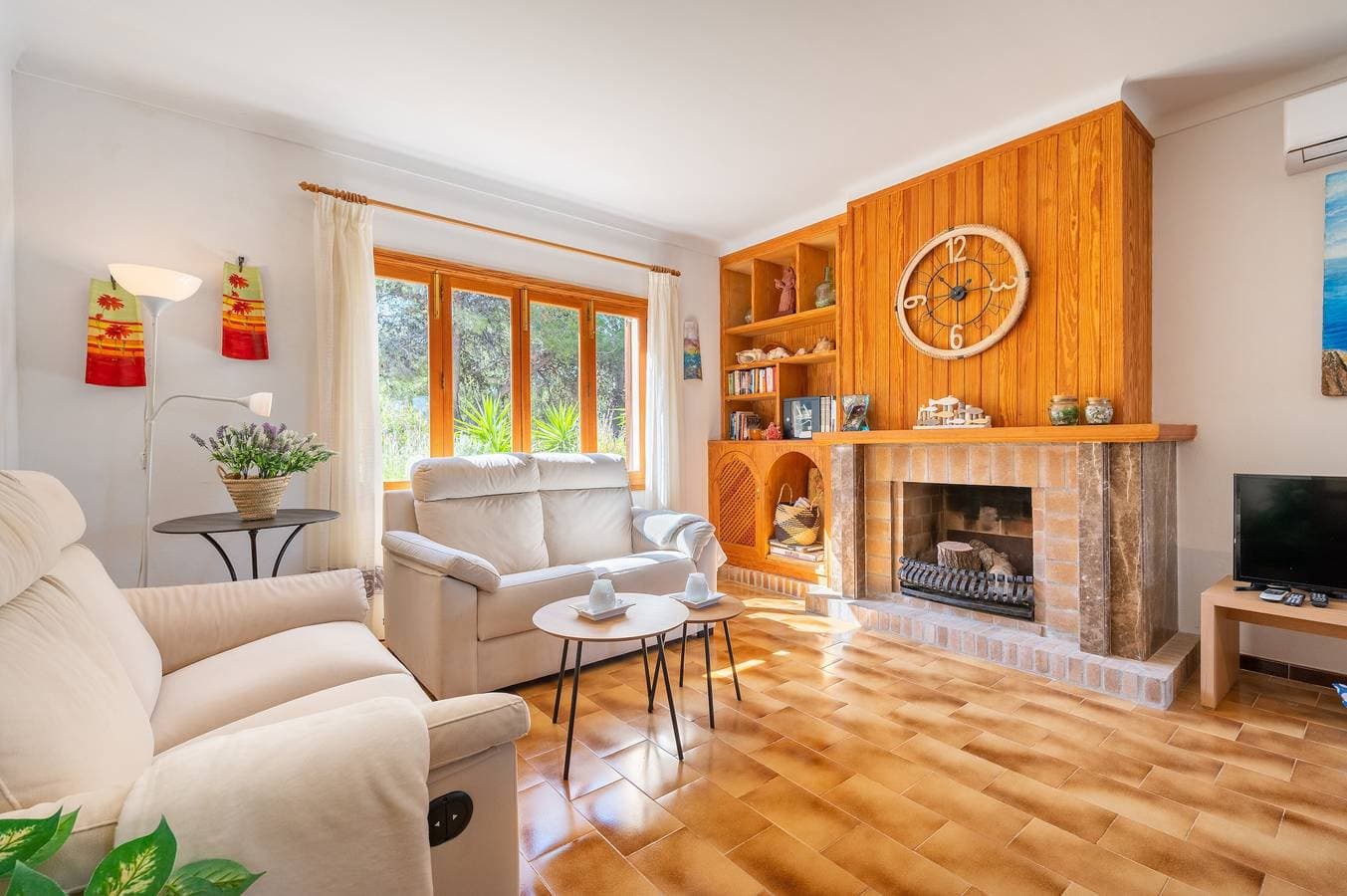 Foto 8 von 26: Klimatisiertes Ferienhaus mit Pool, Garten, Terrasse und WLAN