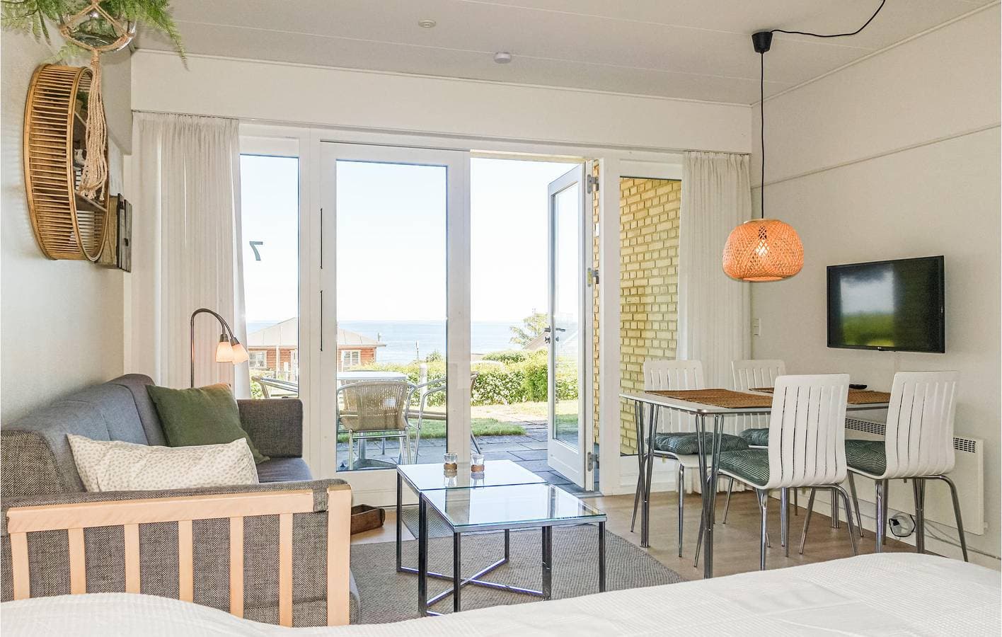 Foto 10 von 18: Ferienwohnung für 4 Personen mit Terrasse