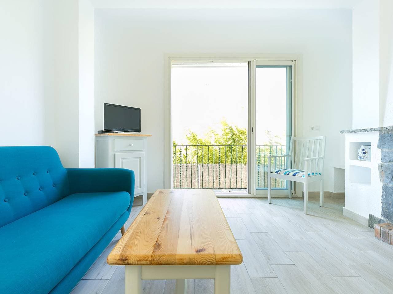 Helles, geräumiges Apartment mit privatem Garten, 150m vom Strand, perfekt für Familien & Freunde 1