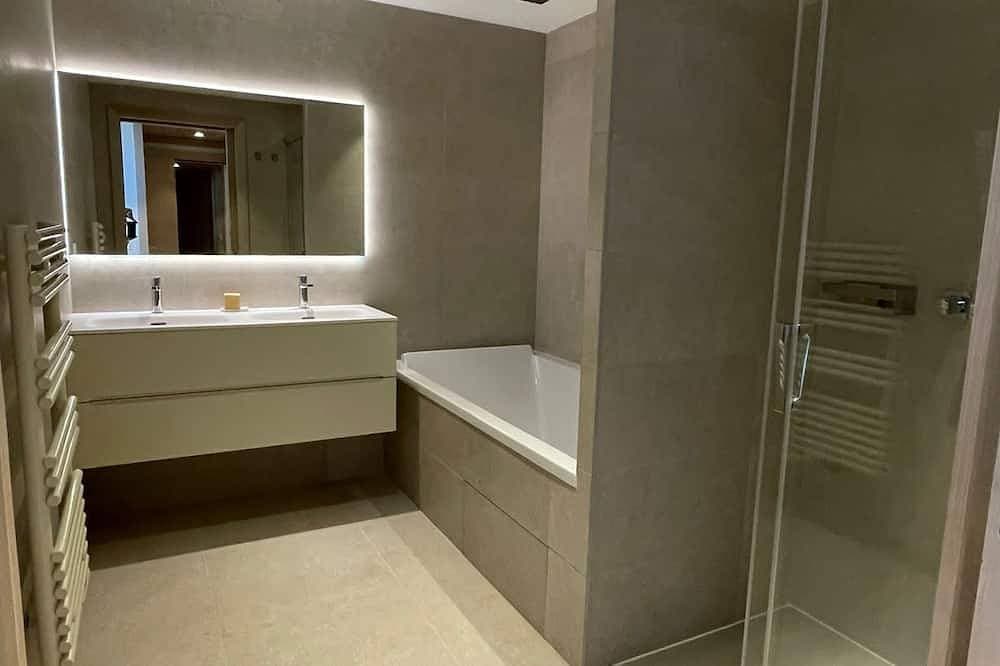 Foto 9 von 30: The Nánshān under-roof chalet: spacious, bright and ideally located in Auron.