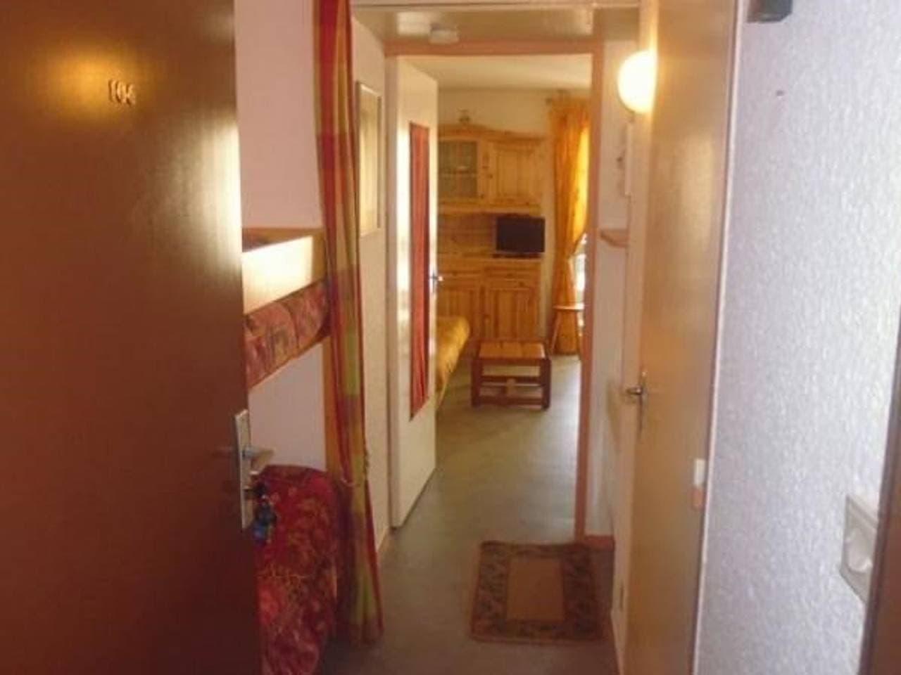 Foto 7 von 21: Studio-Kabine für 4, überdachter Parkplatz, 50 m von den Pisten
