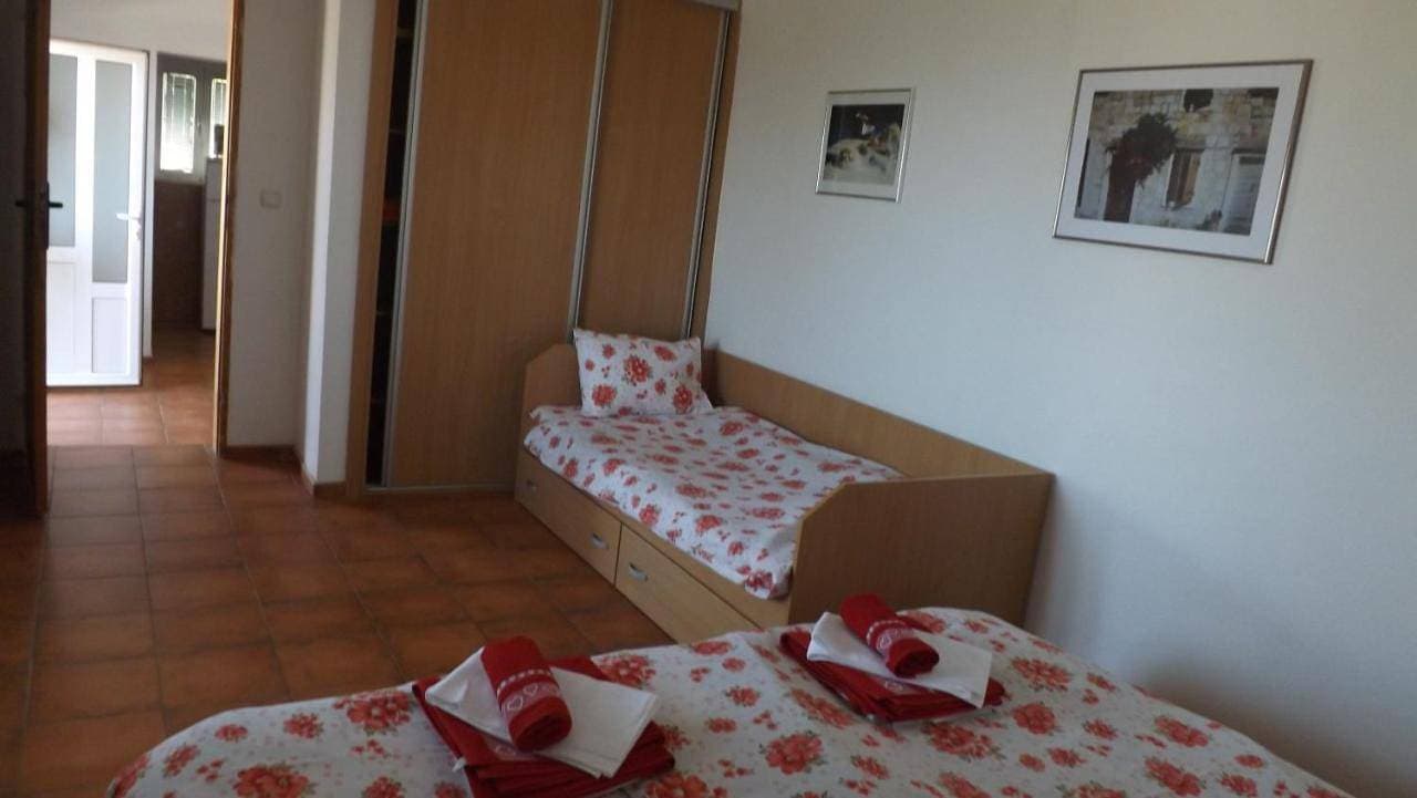 Foto 12 von 22: One-Bedroom Apartment