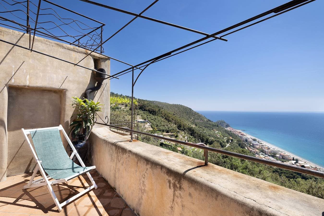 Foto 4 von 29: Ferienwohnung 'Nespolo' mit Meerblick, WLAN und Klimaanlage