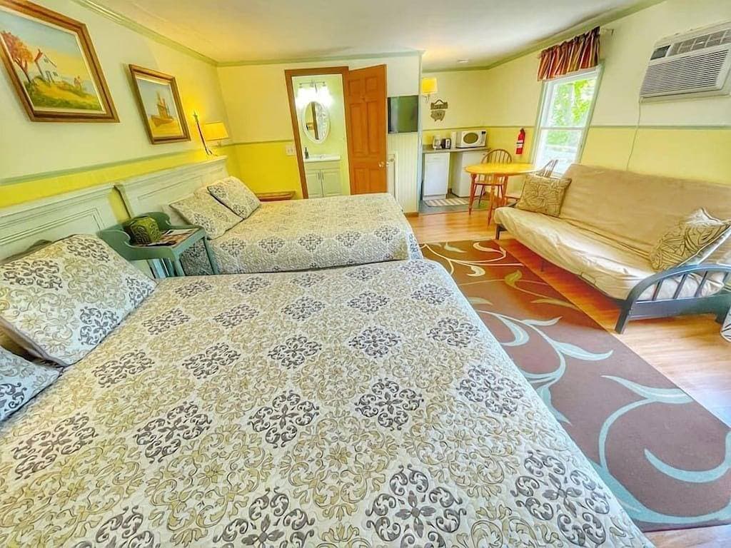 20 Stunning Acadia Lodge w/AC Open Hearth Inn 1