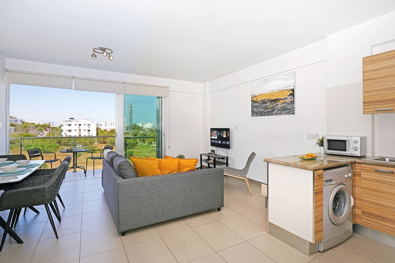 Foto 11 von 34: Ferienwohnung für 5 Personen mit Balkon