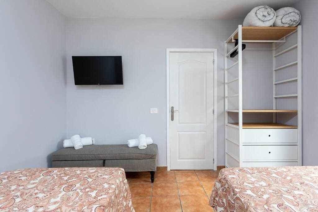 Foto 4 von 23: Two-Bedroom Apartment