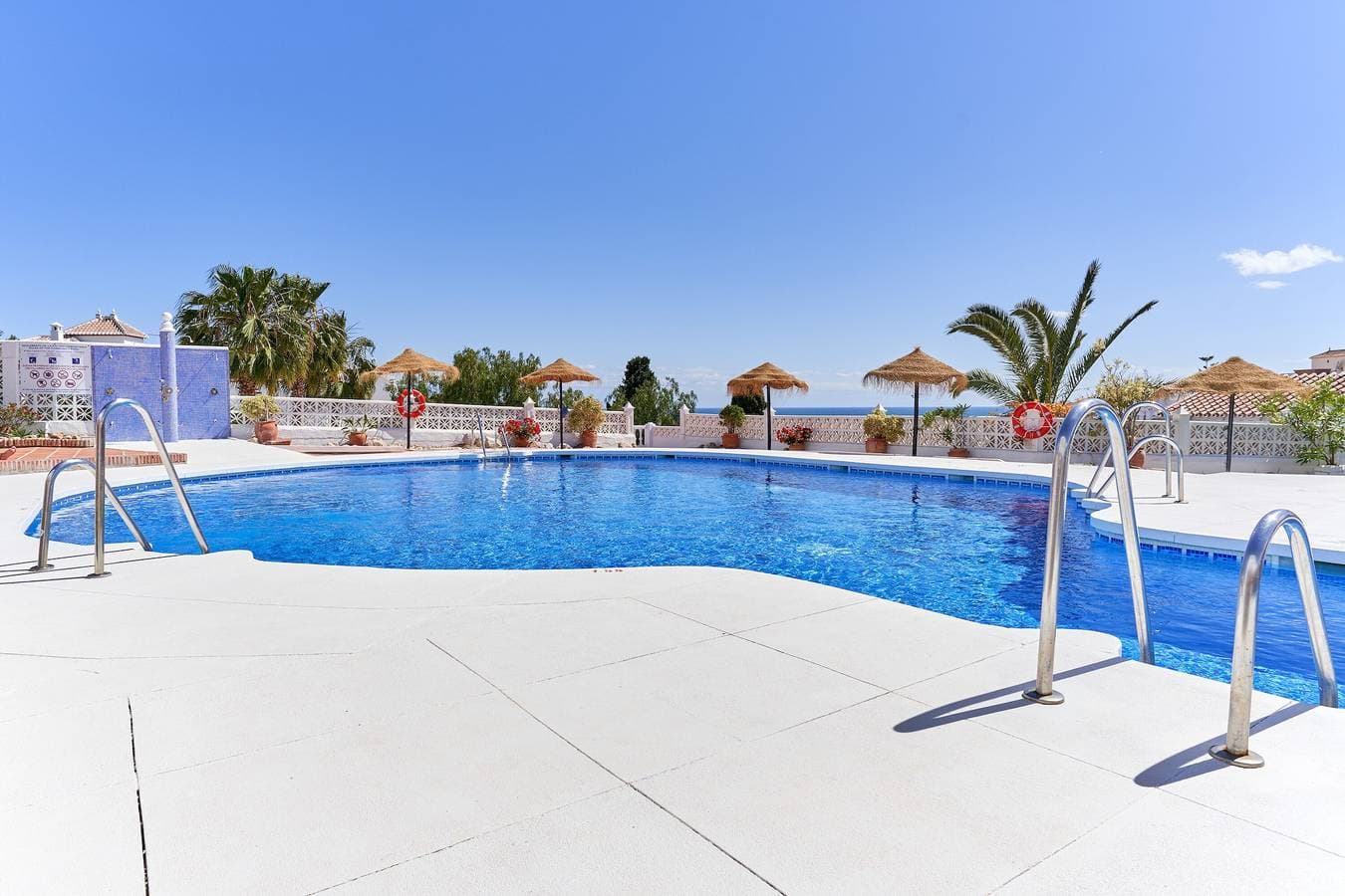 Foto 2 von 32: Ferienwohnung 'Meerblick Nerja' mit gemeinsamem Pool, WLAN und Klimaanlage