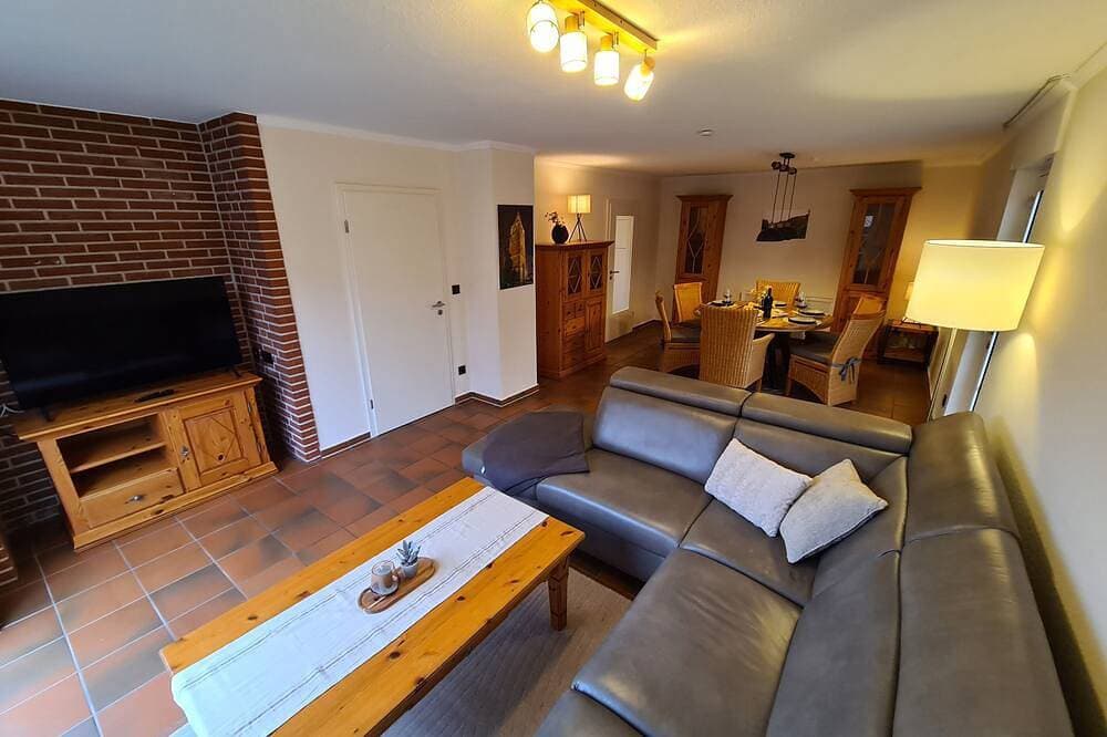 Foto 8 von 18: Ferienhaus Feriendomizil Seeluft in Haselünne direkt am See mit schöner Terrasse
