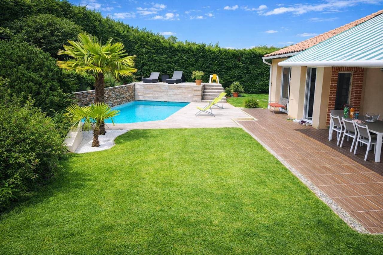 Villa Tolosa 1
