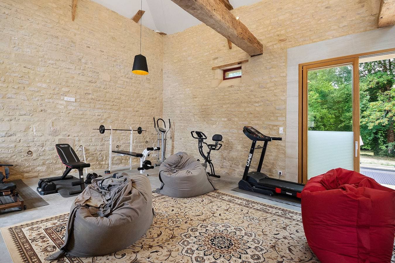 Foto 5 von 48: Ferienhaus „Le Pressoir“ mit Seeblick, privater Terrasse und WLAN