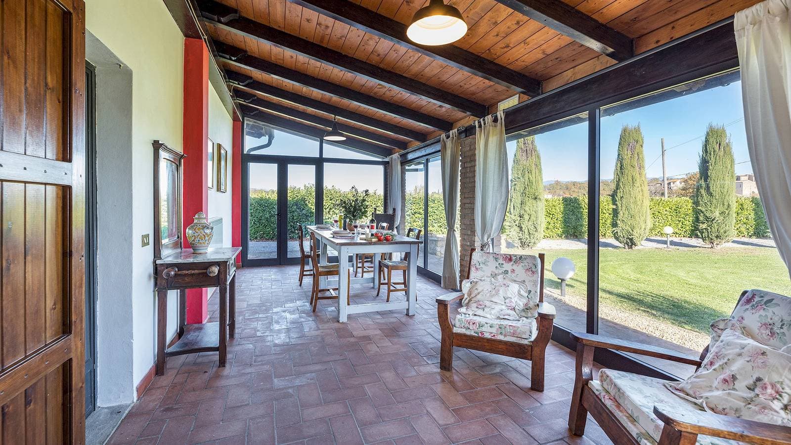 Foto 5 von 31: Villa für 4 Personen mit Garten