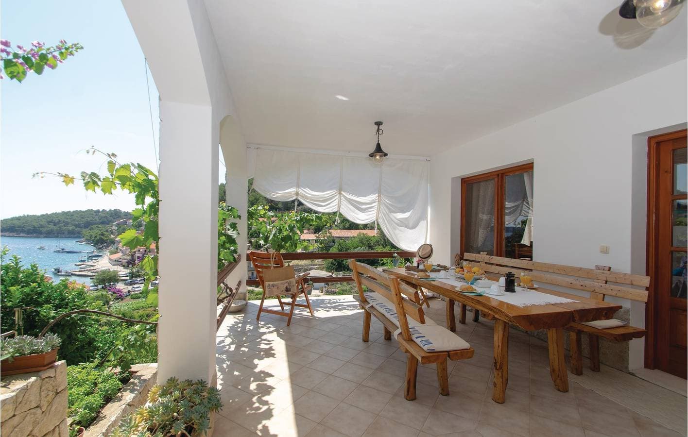 Foto 3 von 30: Gemütliche Ferienwohnung mit Terrasse, WLAN und 1,5 km zum Strand