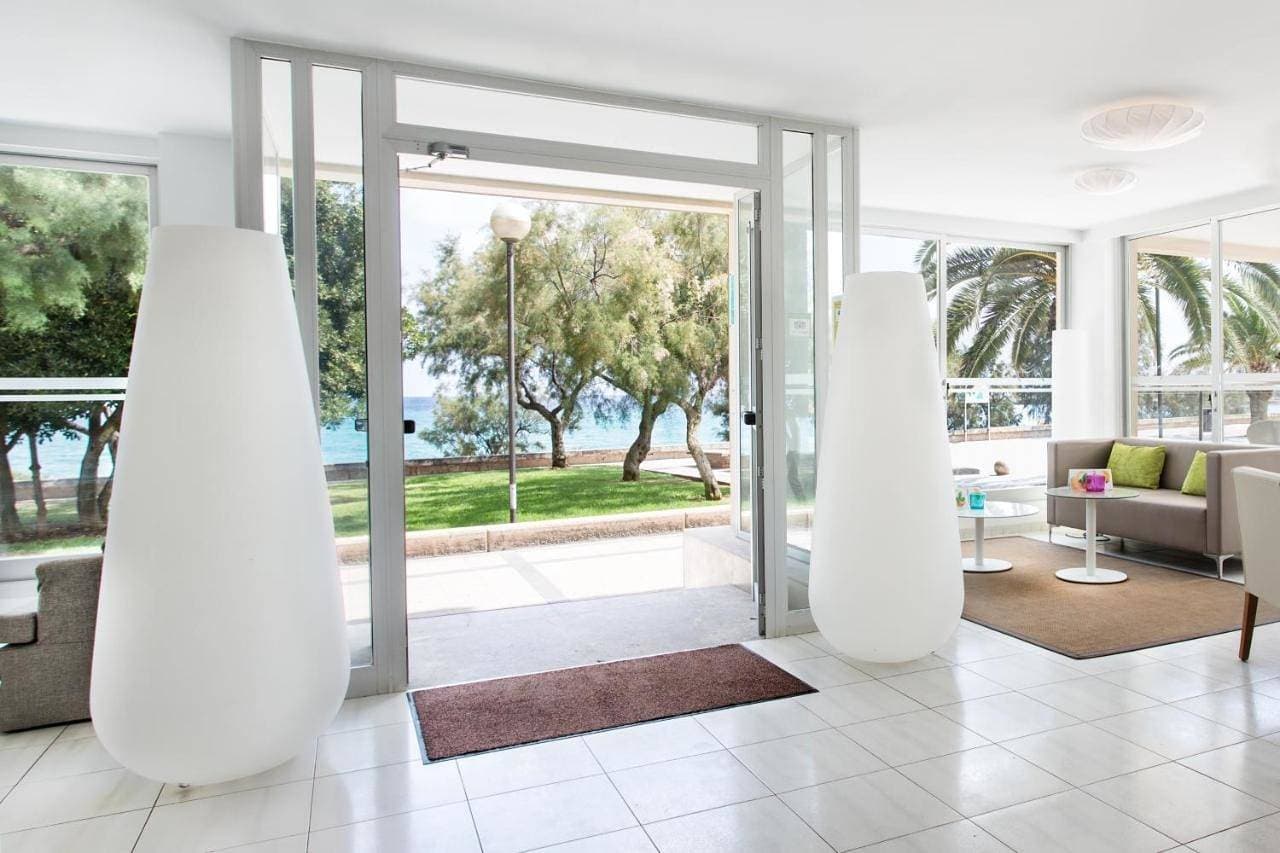 Foto 5 von 8: Double Room with Lateral Sea View (2 Adults) - Annexe